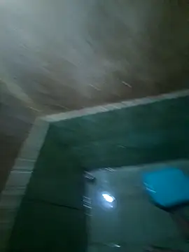 Snapshot of MaxB057 chatting on September 17, 2025, 7:54 am MaxB057 online show from September 17, 2025, 7:54 am