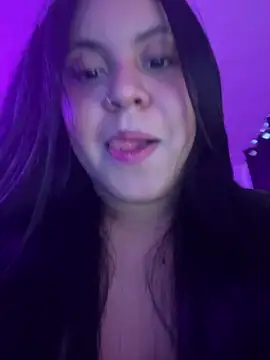 Dominic Schmit01 online show from April 8, 2026, 4:18 pm