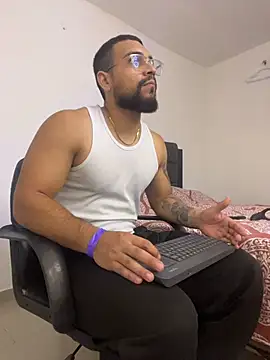 vincentjaxon online show from November 2, 2025, 8:39 am