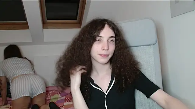 tsbubbles760 online show from October 19, 2025, 9:48 pm