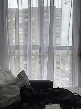 Sofi Leal online show from February 18, 2026, 1:18 pm