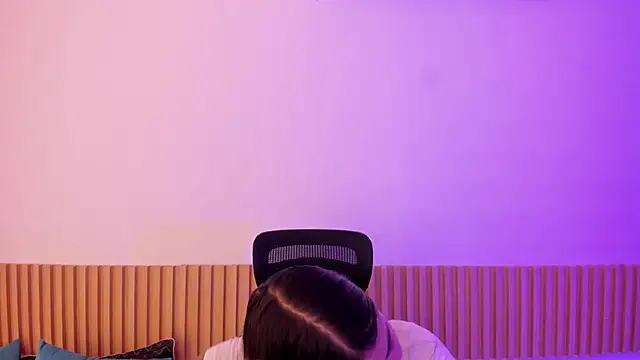 OliviaSweett online show from November 2, 2025, 6:10 pm