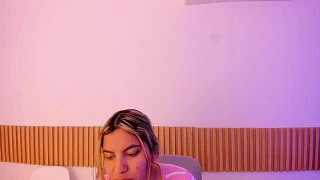 OliviaSweett online show from February 2, 2026, 6:50 pm