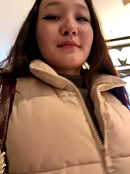 KissMeEva online show from September 25, 2025, 2:21 pm