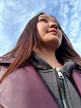 KissMeEva online show from October 3, 2025, 7:27 am