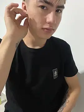 AlexanderCollman online show from December 1, 2025, 8:14 pm