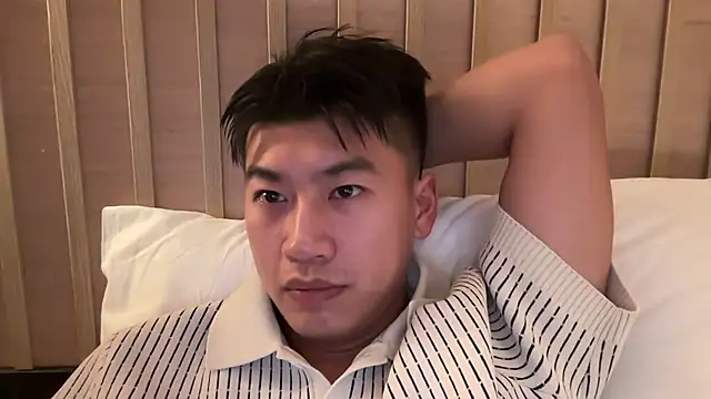 Snapshot of heywilliam chatting on November 12, 2025, 1:44 pm heywilliam online show from November 12, 2025, 1:44 pm