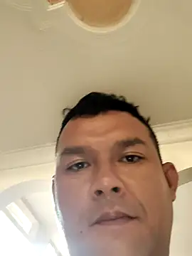 Snapshot of ZChacon123 chatting on November 4, 2025, 12:04 pm ZChacon123 online show from November 4, 2025, 12:04 pm