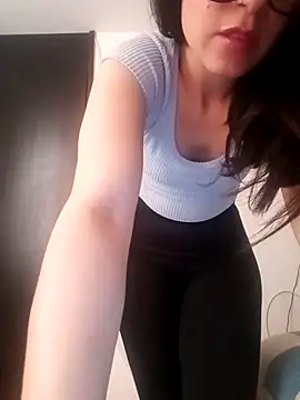 Snapshot of Dana_Rise chatting on February 11, 2026, 2:00 pm Dana Rise online show from February 11, 2026, 2:00 pm