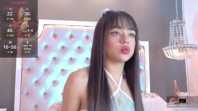 TifannyWolf  online show from September 17, 2025, 5:31 am