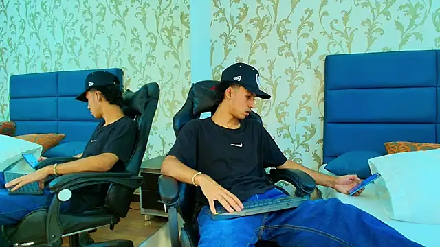 Snapshot of Marcus_Jeron chatting on September 16, 2025, 9:49 pm Marcus Jeron online show from September 16, 2025, 9:49 pm