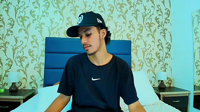 Snapshot of Marcus_Jeron chatting on October 11, 2025, 4:33 am Marcus Jeron online show from October 11, 2025, 4:33 am