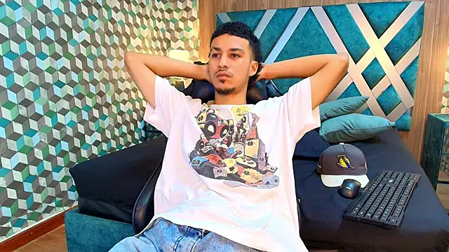 Marcus Jeron online show from December 15, 2025, 5:50 pm