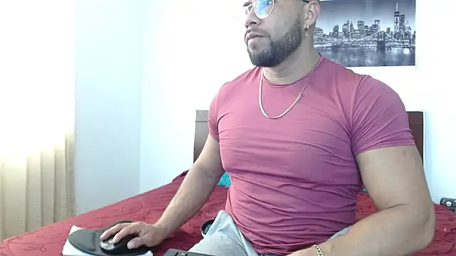 AntonyDAngelo25 online show from November 20, 2025, 5:45 pm