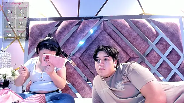 EmilyANDrew  online show from November 24, 2025, 5:29 am