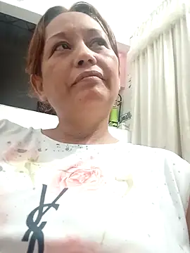 marinita13 online show from March 31, 2026, 2:24 am