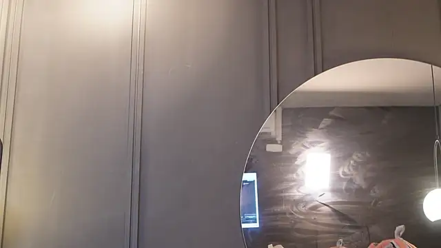 Ariaa Isabell online show from April 7, 2026, 6:30 pm