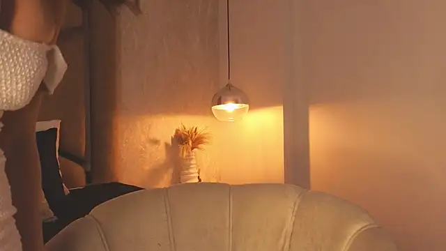 Snapshot of scarlethlux chatting on December 20, 2025, 12:07 am scarlethlux online show from December 20, 2025, 12:07 am