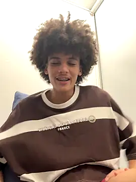 Max Rain online show from December 14, 2025, 4:40 am