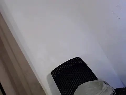 spicyhugecock online show from February 21, 2026, 10:44 pm