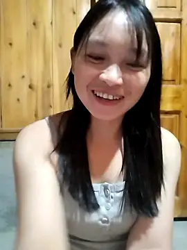 Tiyir597 online show from October 13, 2025, 3:12 pm