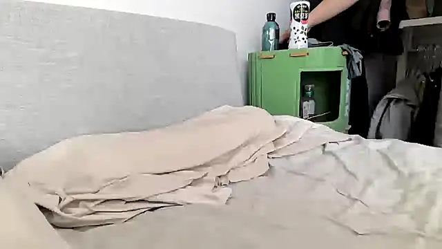 Snapshot of Bytheway0122 chatting on November 11, 2025, 4:34 am Bytheway0122 online show from November 11, 2025, 4:34 am