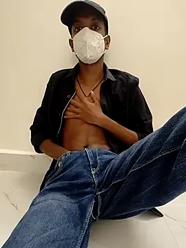 Snapshot of Cassian77 chatting on February 13, 2026, 12:01 pm Cassian77 online show from February 13, 2026, 12:01 pm