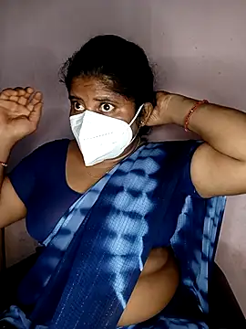 Jessi 25 online show from October 6, 2025, 9:18 am