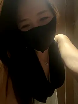 xiao-mo520 online show from September 19, 2025, 12:39 pm