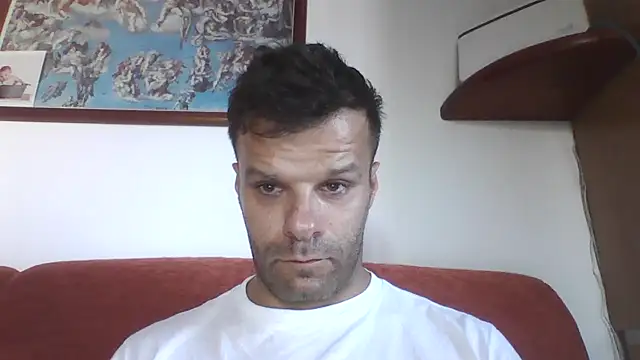 Snapshot of FROCETTO93 chatting on September 21, 2025, 3:46 pm FROCETTO93 online show from September 21, 2025, 3:46 pm