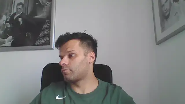 Snapshot of FROCETTO93 chatting on September 29, 2025, 6:18 am FROCETTO93 online show from September 29, 2025, 6:18 am