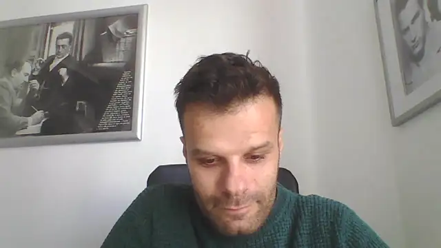 Snapshot of FROCETTO93 chatting on October 14, 2025, 12:28 pm FROCETTO93 online show from October 14, 2025, 12:28 pm