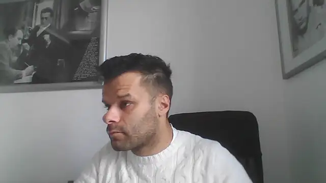 Snapshot of FROCETTO93 chatting on October 23, 2025, 7:40 am FROCETTO93 online show from October 23, 2025, 7:40 am