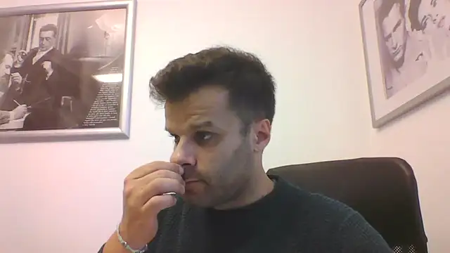 Snapshot of FROCETTO93 chatting on October 27, 2025, 2:32 pm FROCETTO93 online show from October 27, 2025, 2:32 pm