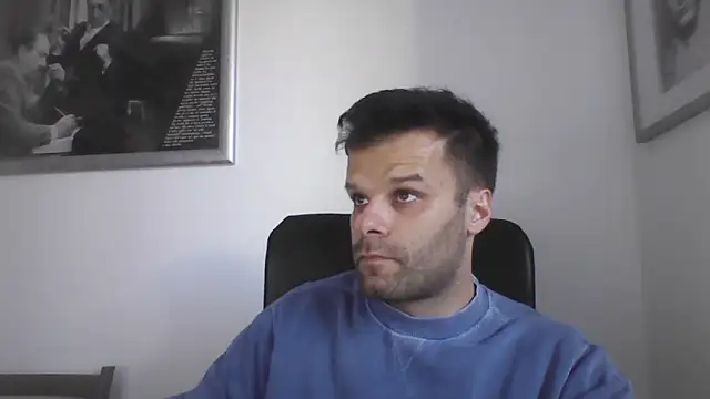 Snapshot of FROCETTO93 chatting on October 28, 2025, 2:31 pm FROCETTO93 online show from October 28, 2025, 2:31 pm