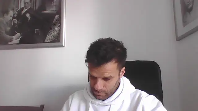 Snapshot of FROCETTO93 chatting on October 29, 2025, 1:46 pm FROCETTO93 online show from October 29, 2025, 1:46 pm