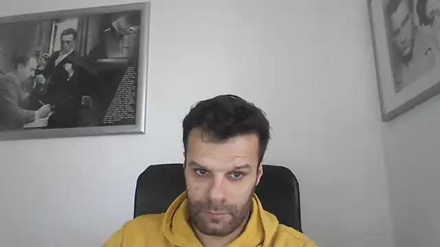 Snapshot of FROCETTO93 chatting on November 6, 2025, 2:07 pm FROCETTO93 online show from November 6, 2025, 2:07 pm