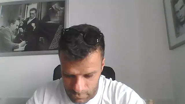 Snapshot of FROCETTO93 chatting on June 30, 2026, 6:25 am FROCETTO93 online show from June 30, 2026, 6:25 am