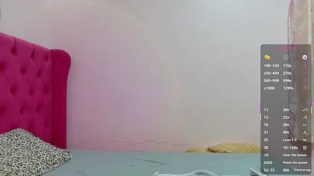 Serenaa rabbit online show from October 12, 2025, 3:16 am