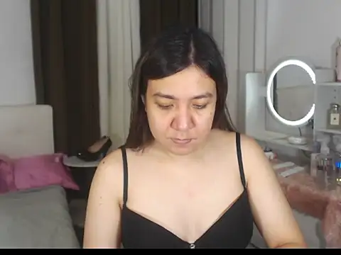 stellahugeX online show from February 24, 2026, 6:50 pm