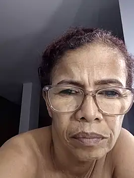 Snapshot of Merybeks chatting on April 19, 2026, 10:36 am Merybeks online show from April 19, 2026, 10:36 am