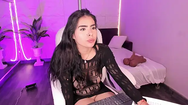 LovelyEyesx online show from December 21, 2025, 12:23 pm