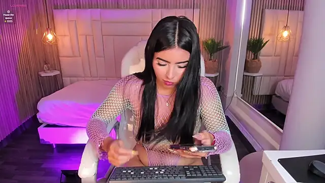 LovelyEyesx online show from February 5, 2026, 5:06 pm