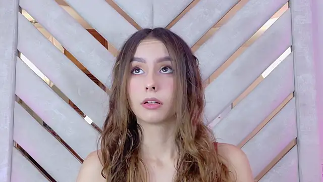 Sarah-Grace online show from April 9, 2026, 12:43 am