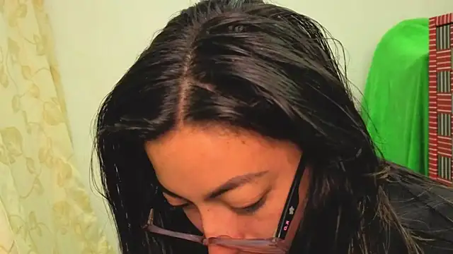 Miranda sexlove  online show from February 2, 2026, 6:01 am