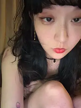 Etherealcat33 online show from November 28, 2025, 11:57 am