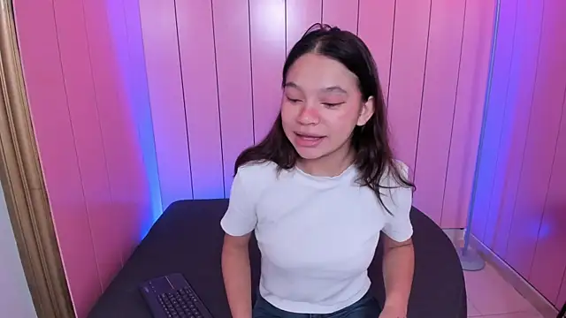 Laurent Scott  online show from October 22, 2025, 12:05 pm