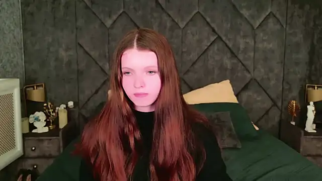 Gaby Essen online show from October 6, 2025, 3:42 pm