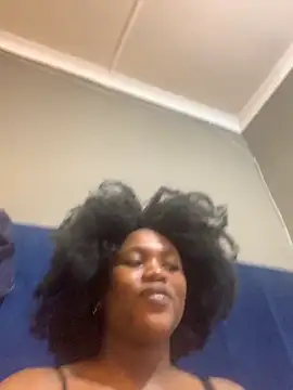 ItsMsBankss02 online show from October 6, 2025, 4:37 pm