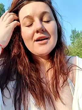 Snapshot of love_me__tonight_ chatting on May 19, 2026, 4:57 pm love me tonight online show from May 19, 2026, 4:57 pm